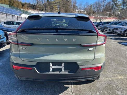 Used 2023 Volvo C40 P8 Recharge Ultimate w/ Protection Package Premier image 4