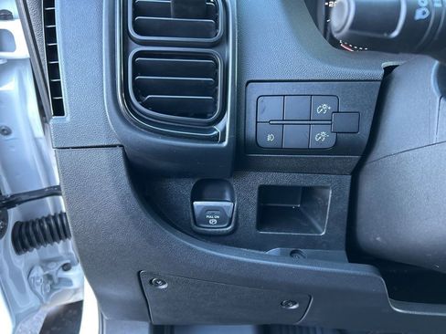 New 2026 RAM ProMaster 2500 w/ Convenience Group image 17