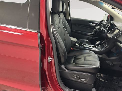 Used 2015 Ford Edge Titanium image 25