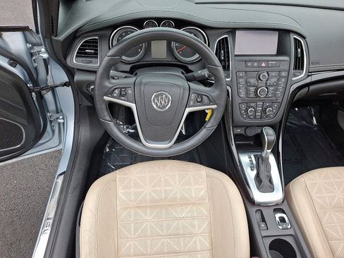 Used 2018 Buick Cascada Premium image 11