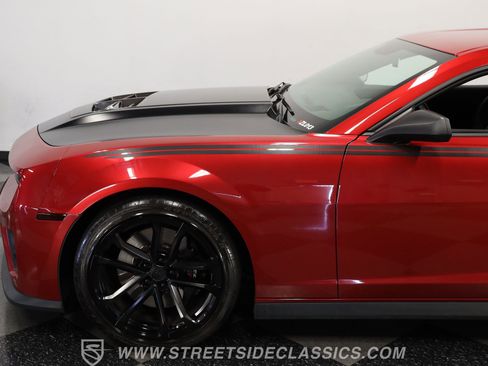 Used 2013 Chevrolet Camaro ZL1 image 22