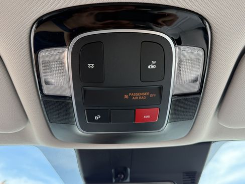 Used 2025 Hyundai Sonata SEL FWD image 29