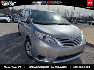 Used 2017 Toyota Sienna LE video 1