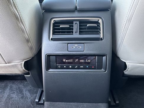 Certified 2025 MAZDA CX-90 3.3 Turbo w/ Preferred Package image 7