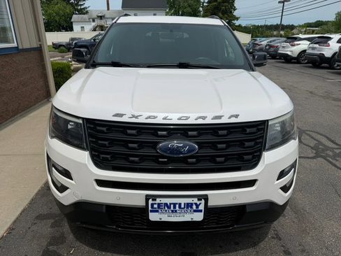 Used 2017 Ford Explorer Sport AWD/4WD image 2