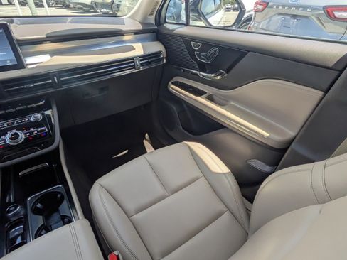 Used 2022 Lincoln Corsair FWD image 17
