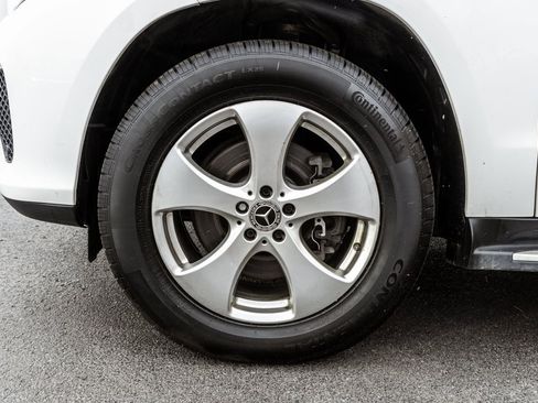 Used 2019 Mercedes-Benz GLS 450 4MATIC image 34