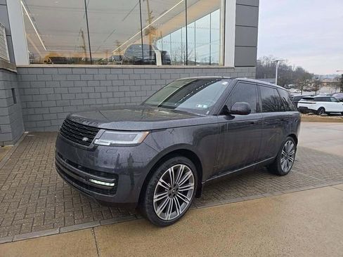 Certified 2025 Land Rover Range Rover SE image 1