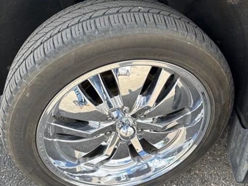 Used 2019 Chevrolet Silverado 1500 High Country AWD/4WD image 9