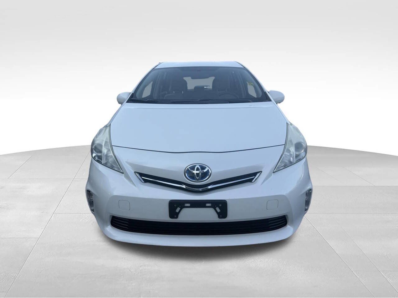 Used 2013 Toyota Prius V Two FWD image 2