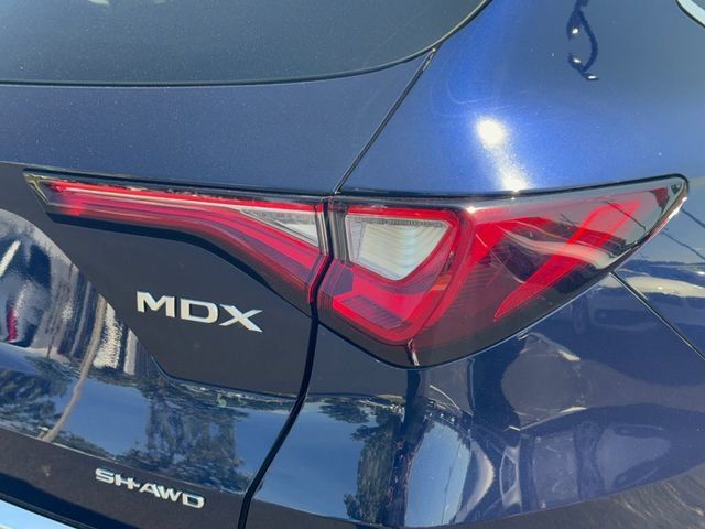 Used 2023 Acura MDX w/ Technology Package AWD/4WD image 10