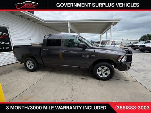 Used 2019 RAM 1500 Tradesman w/ Chrome Appearance Group AWD/4WD image 5