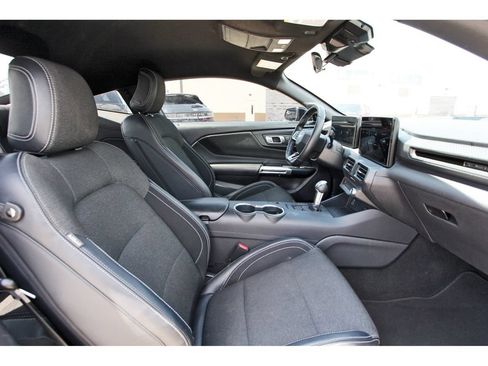 Certified 2024 Ford Mustang Coupe RWD image 27