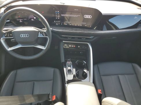 Used 2025 Audi Q5 Premium w/ Convenience Package AWD/4WD image 10