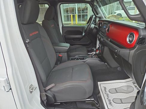 Used 2020 Jeep Gladiator Rubicon image 16