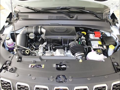 New 2025 Jeep Compass Latitude AWD/4WD image 46