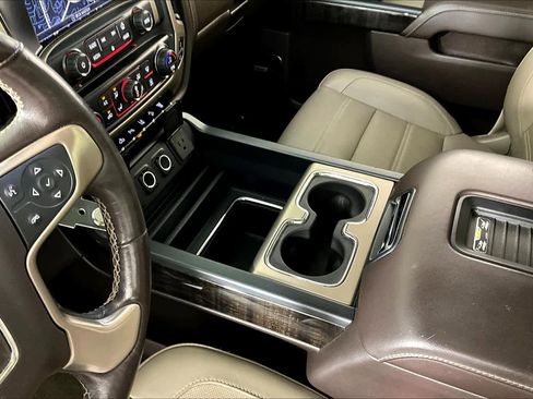 Used 2016 GMC Sierra 2500 Denali w/ Duramax Plus Package image 15