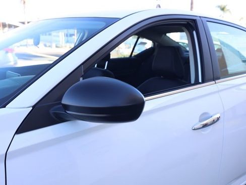 New 2025 Nissan Altima 2.5 S image 12