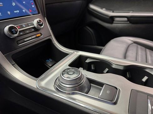 Certified 2022 Ford Edge SEL w/ Convenience Package image 18