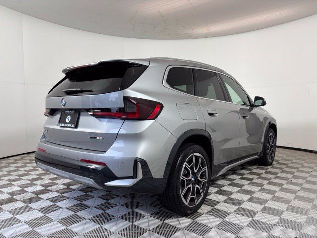 Used 2023 BMW X1 xDrive28i w/ Convenience Package AWD/4WD image 7