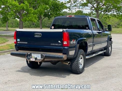 Used 2005 Chevrolet Silverado 2500 LS w/ Skid Plate Package AWD/4WD image 7
