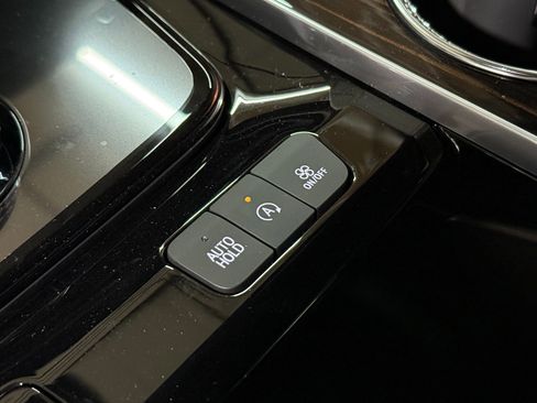 New 2026 Cadillac Escalade ESV Luxury image 34