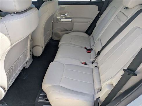 Used 2026 Mercedes-Benz GLB 250 image 18