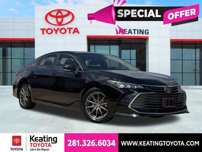 Used 2019 Toyota Avalon XLE w/ Moonroof Package