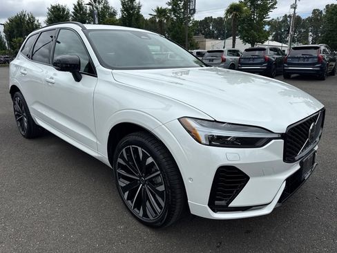 New 2026 Volvo XC60 T8 Ultra w/ Protection Package Premier AWD/4WD image 8
