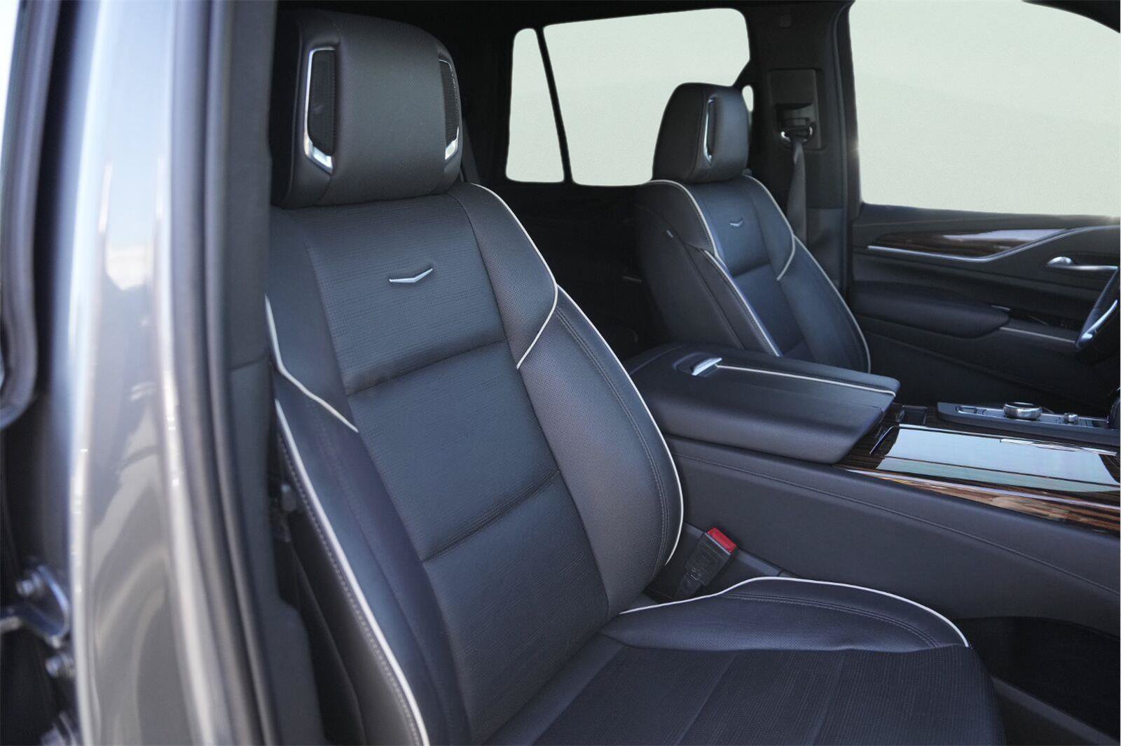 Used 2022 Cadillac Escalade Premium Luxury w/ Performance Package RWD image 22