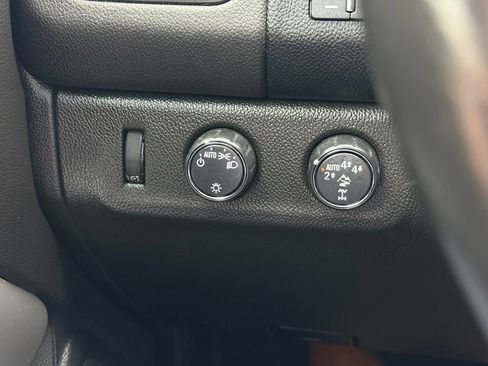 Used 2019 Chevrolet Colorado ZR2 AWD/4WD image 18