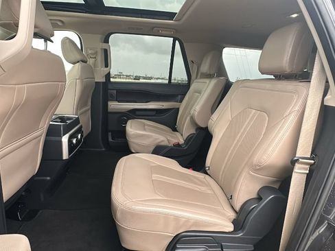 Used 2024 Ford Expedition Max Limited RWD image 32