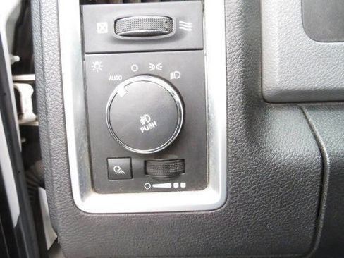 Used 2013 RAM 1500 Big Horn image 16