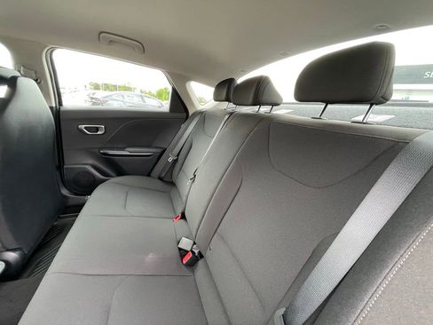 New 2026 Kia K4 FWD image 25