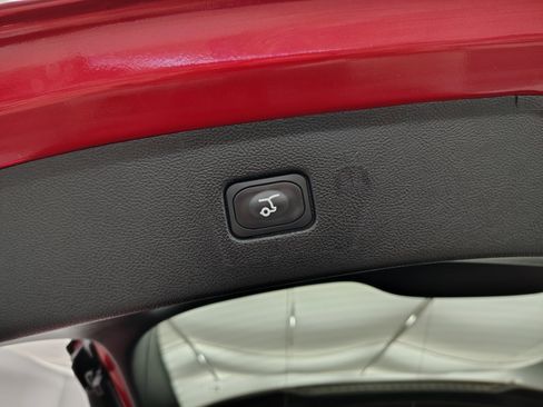 Used 2024 Ford Edge ST image 19