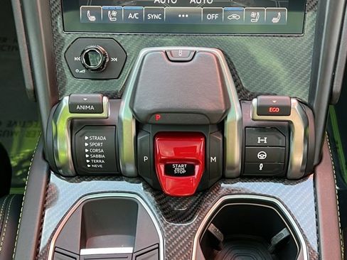 Used 2021 Lamborghini Urus image 26