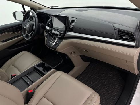 Used 2023 Honda Odyssey EX-L image 13
