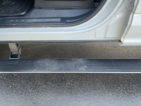 Used 2022 Ford F350 Platinum w/ FX4 Off-Road Package image 18