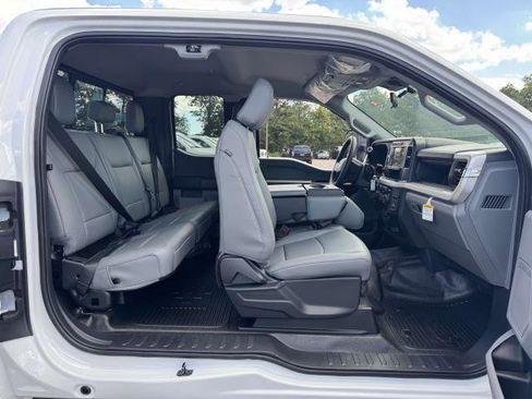 New 2026 Ford F550 4x4 Supercab Super Duty image 31
