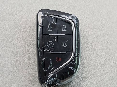 New 2026 Cadillac Vistiq Luxury w/ LPO, Floor Liner Package image 34