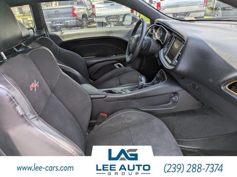 Used 2015 Dodge Challenger R/T Plus RWD image 12