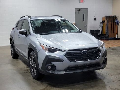 Certified 2025 Subaru Crosstrek 2.0i Premium image 4