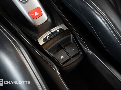 Used 2017 Ferrari 488 Spider image 31