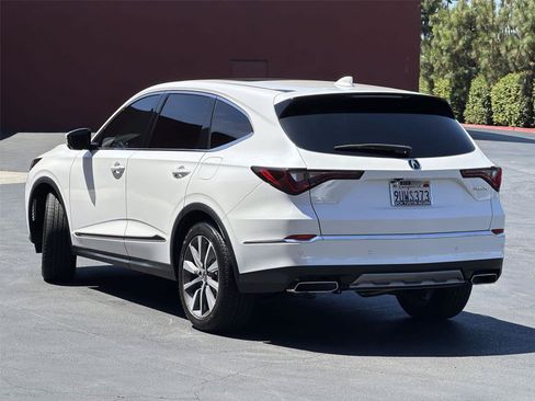 Used 2025 Acura MDX FWD w/ Technology Package image 5
