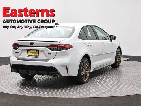 Used 2024 Toyota Corolla Sedan w/ SE Convenience Package FWD image 5