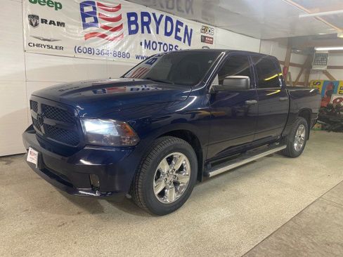Used 2019 RAM 1500 Express w/ Express Value Package image 7