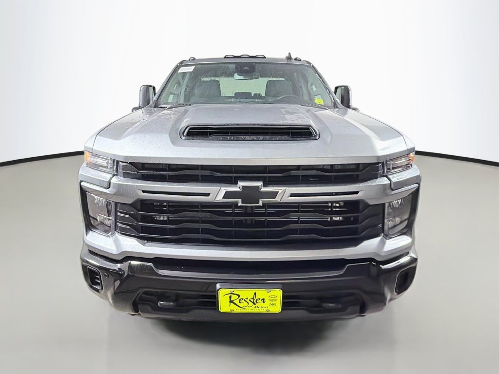 New 2026 Chevrolet Silverado 2500 Custom w/ Custom Value Package AWD/4WD image 2