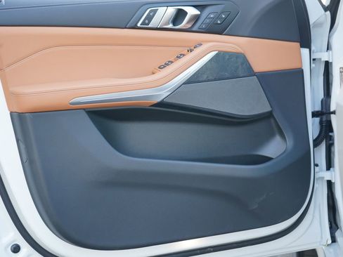 New 2026 BMW X5 M60i image 9