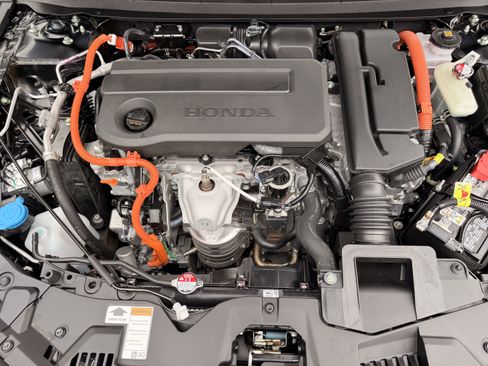 Certified 2025 Honda Accord Sport image 30