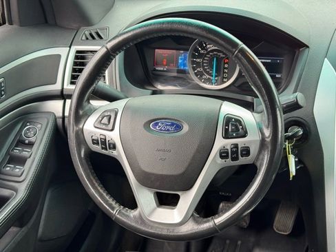 Used 2013 Ford Explorer XLT image 18